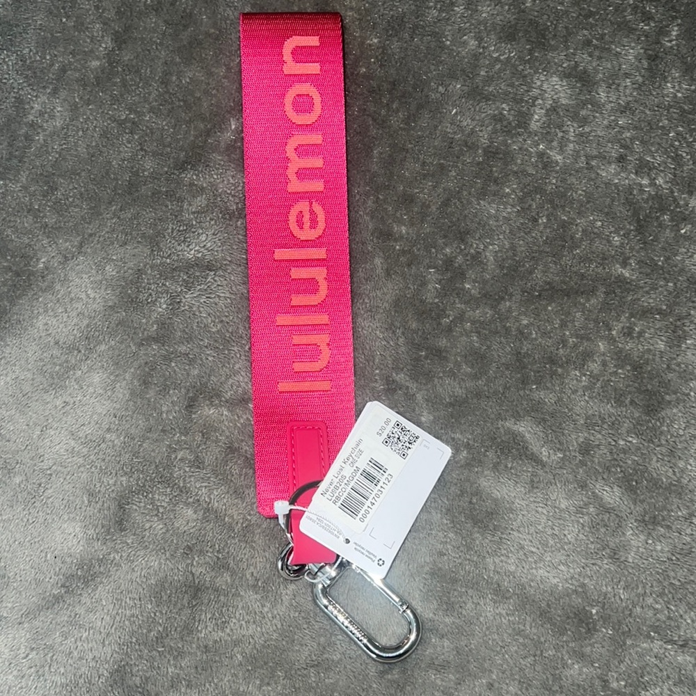 Lululemon Never Lost Keychain